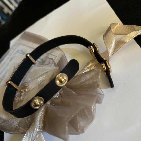 Leather Bracelet with “Blessed” gold tone bar - Picture 4 of 6